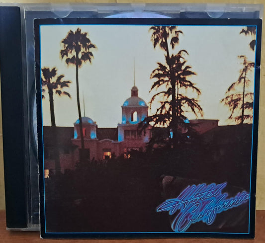 EAGLES - HOTEL CALIFORNIA. Cd importado buen estado. formato muerto