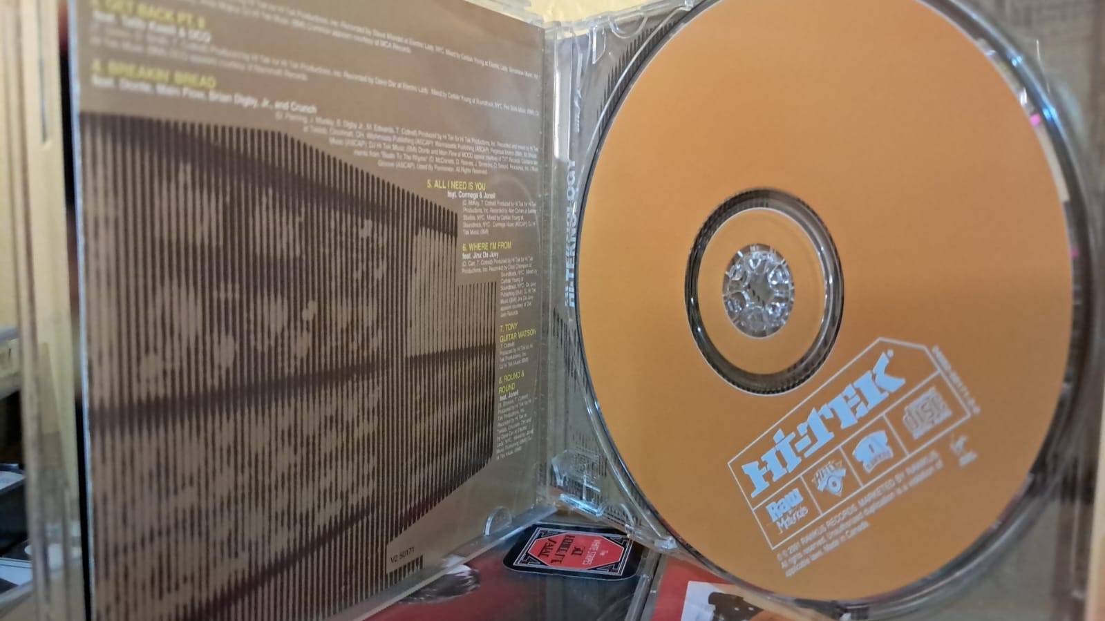Hi-Tek :: Hi-Teknology. Cd importado en buen estado. formato muerto