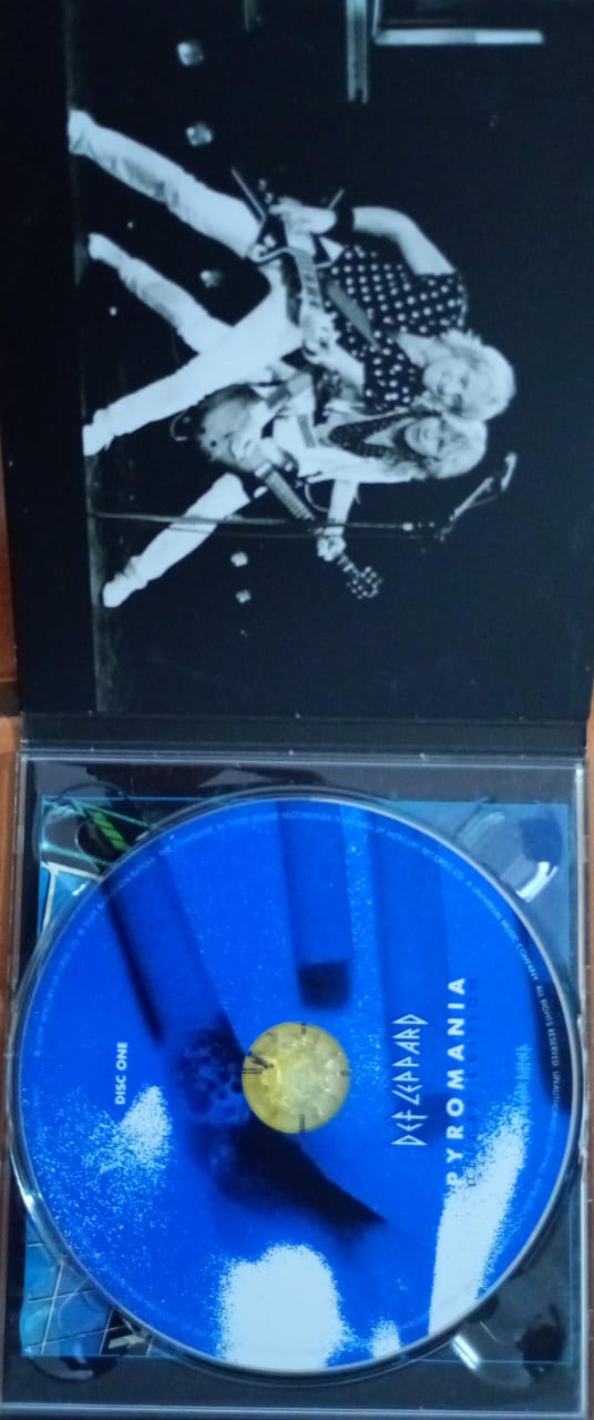 Def Leppard – Pyromania (2 CD Deluxe Edition, Importado). tienda de discos formato muerto