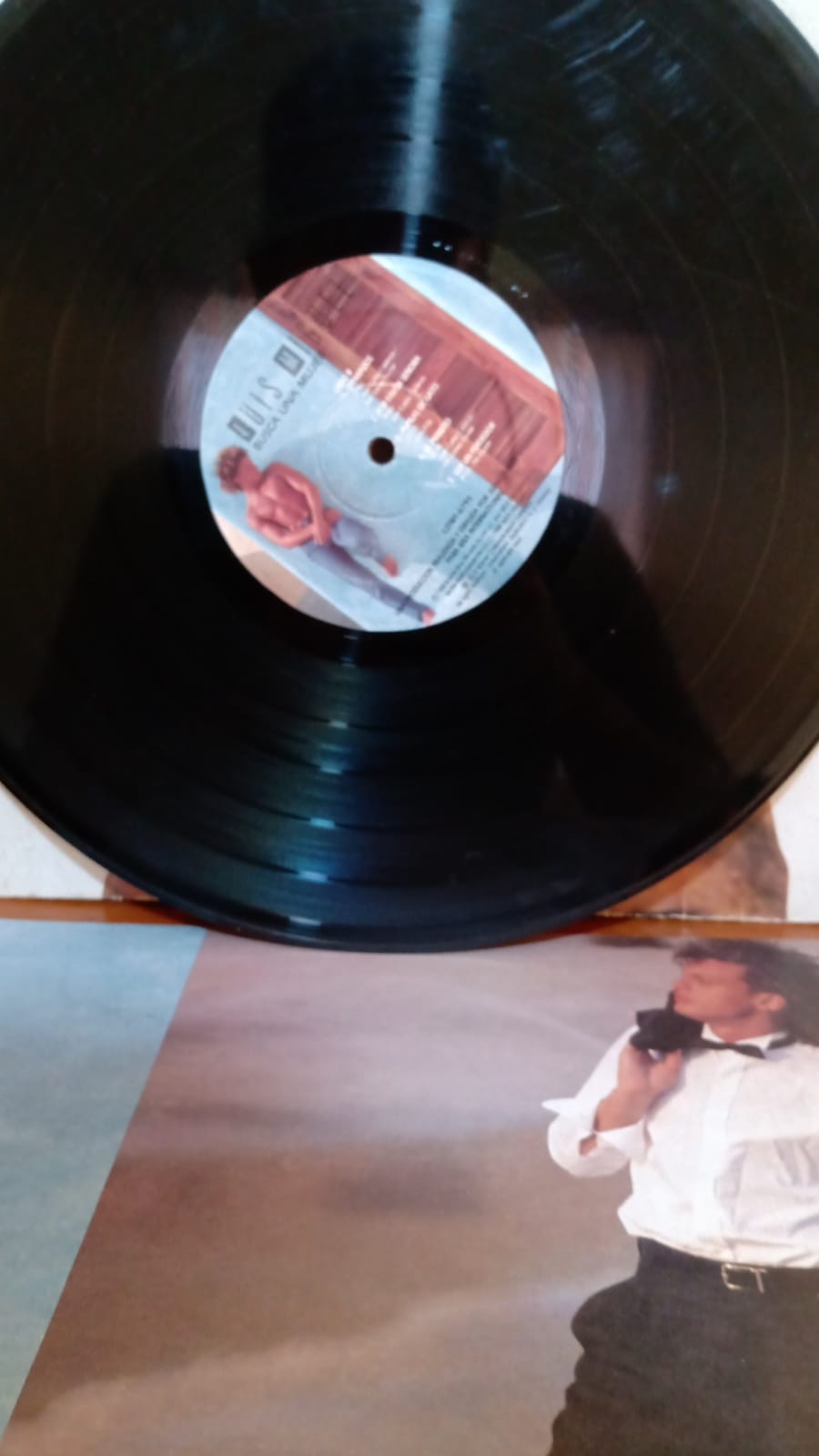 Luis Miguel. Busca una mujer. Vinilo nacional 1ra ed. en buen estado. tienda de discos en méxico formato muerto