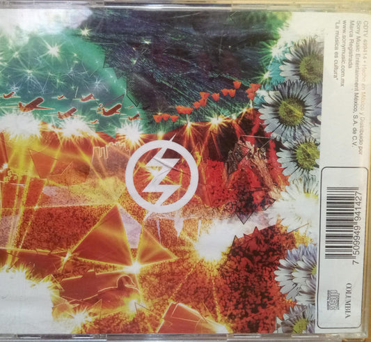 Zoé – Zoé. Cd en buen estado. Booklet con humedad, se pedó, disco se reproduce sin inconveniente. tienda de discos en méxico formato muerto