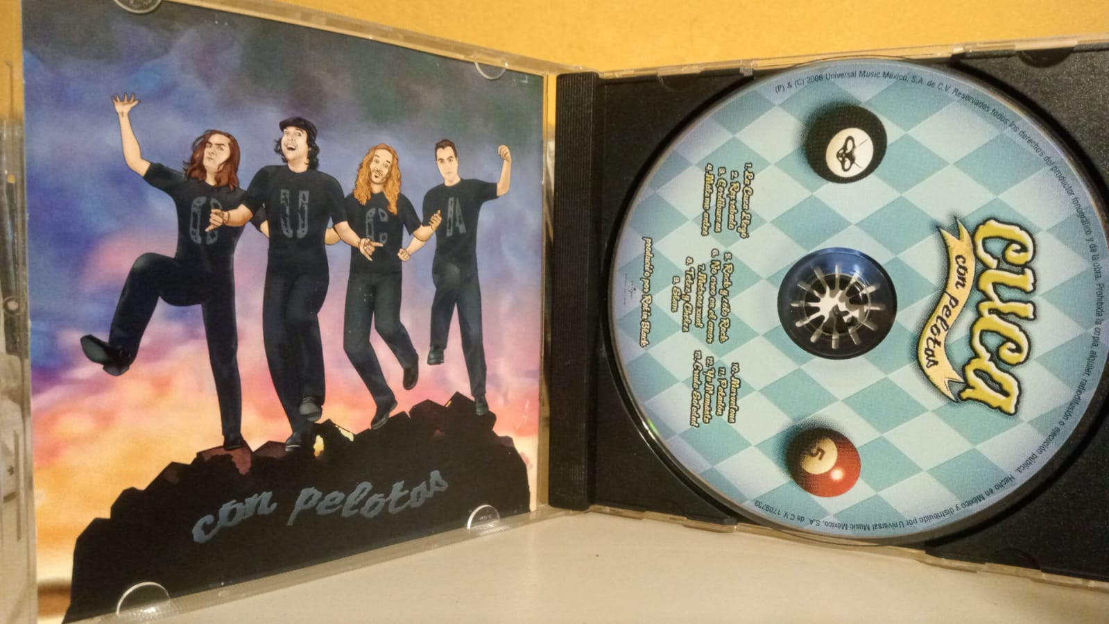 Cuca – Con Pelotas. Cd en buen estado. tienda de discos en méxico formato muerto