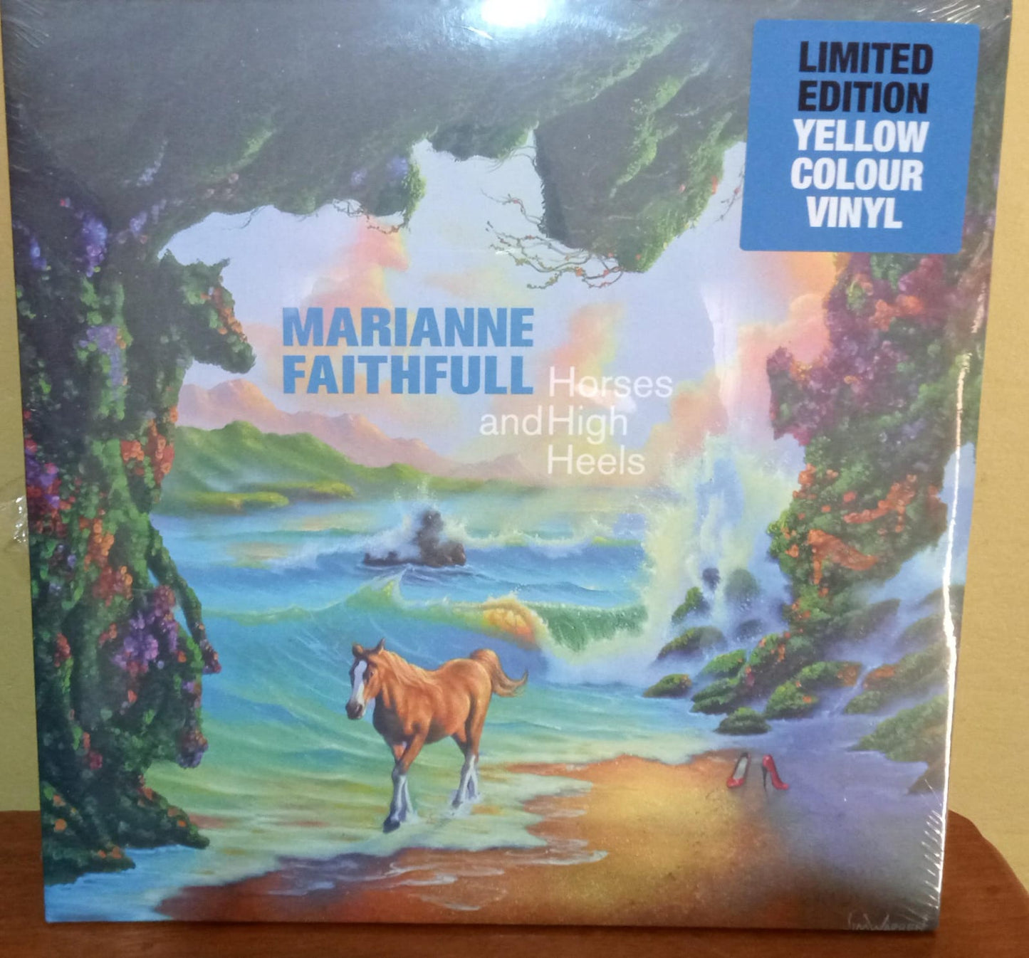 🎶💛 Marianne Faithfull – Horses and High Heels. Vinilo doble nuevo. tienda de discos en méxico formato muerto