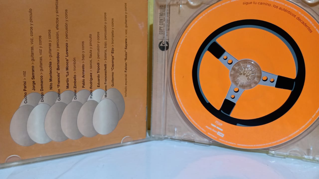 Los Auténticos Decadentes – Sigue Tu Camino. Cd en buen estado. tienda de discos en méxico formato muerto