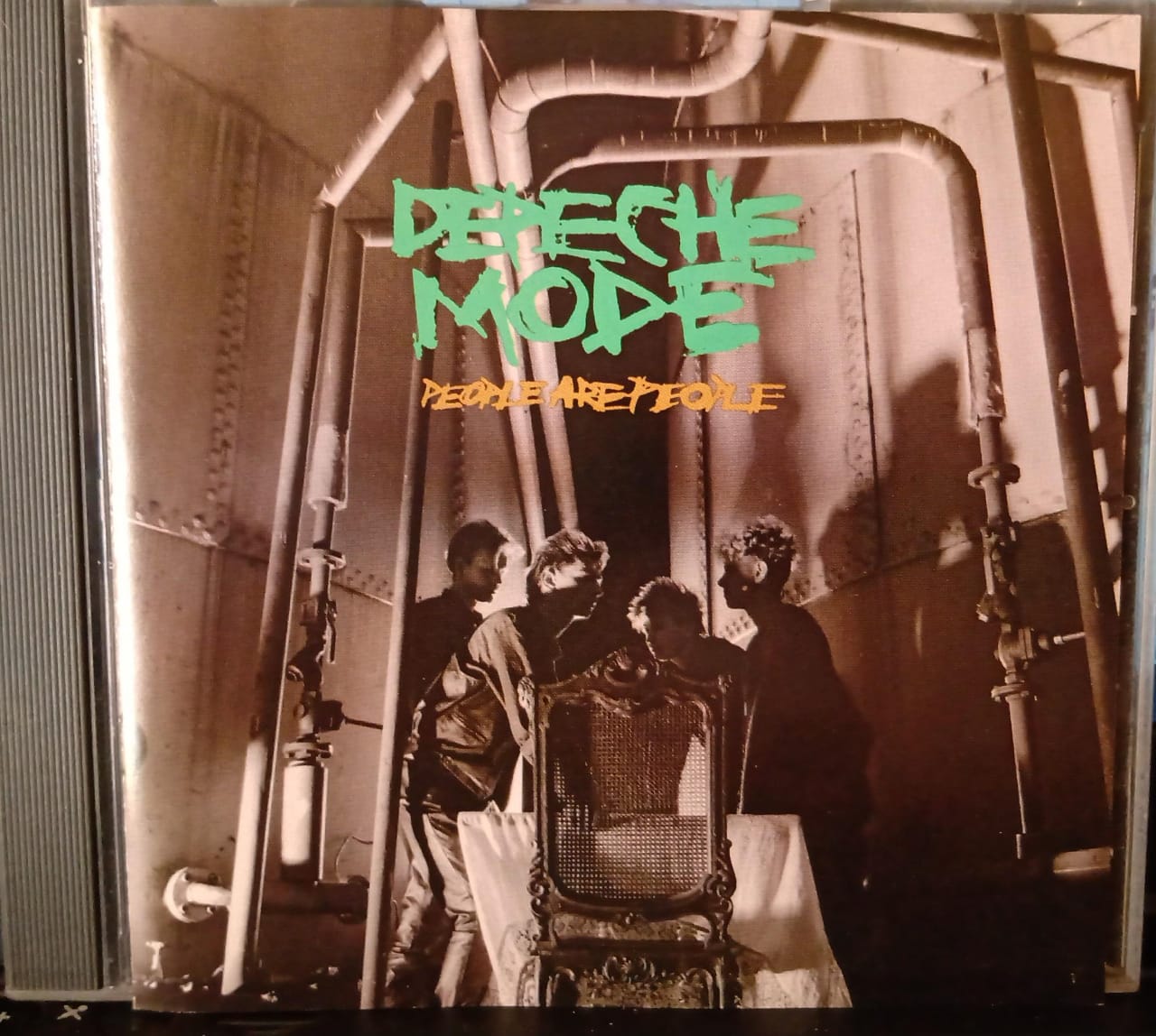 ⚙️ Depeche Mode – People Are People ⚙️
CD importado en buen estado 📀 tienda de discso en méxico formato muerto