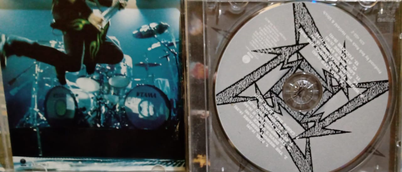 Reload — Metallica. CD nacional con leves marcas de uso ⚡ tienda de discos en méxico formato muerto