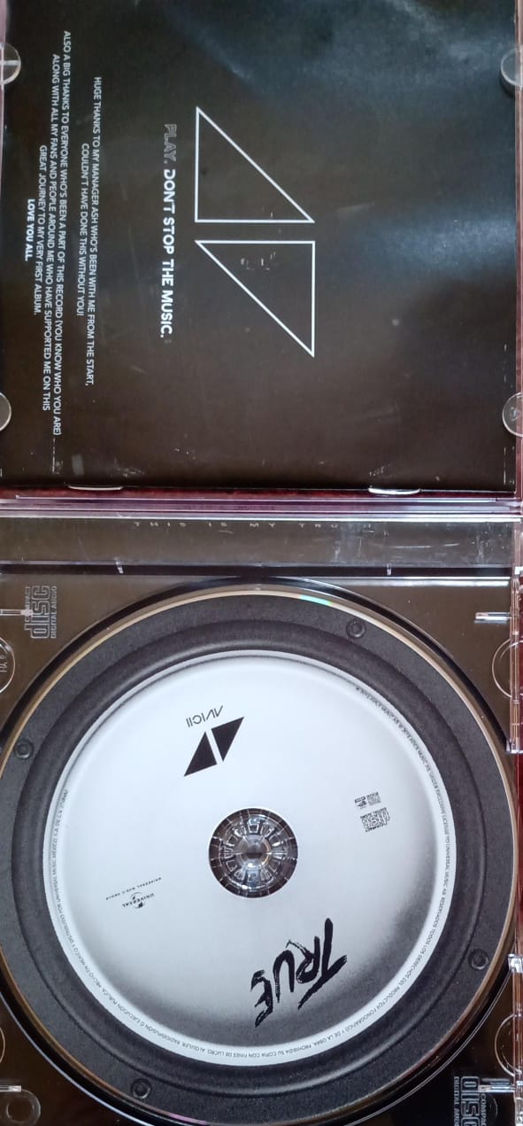 Avicii – True. Cd en buen estado. tienda de discos en méxico formato muerto