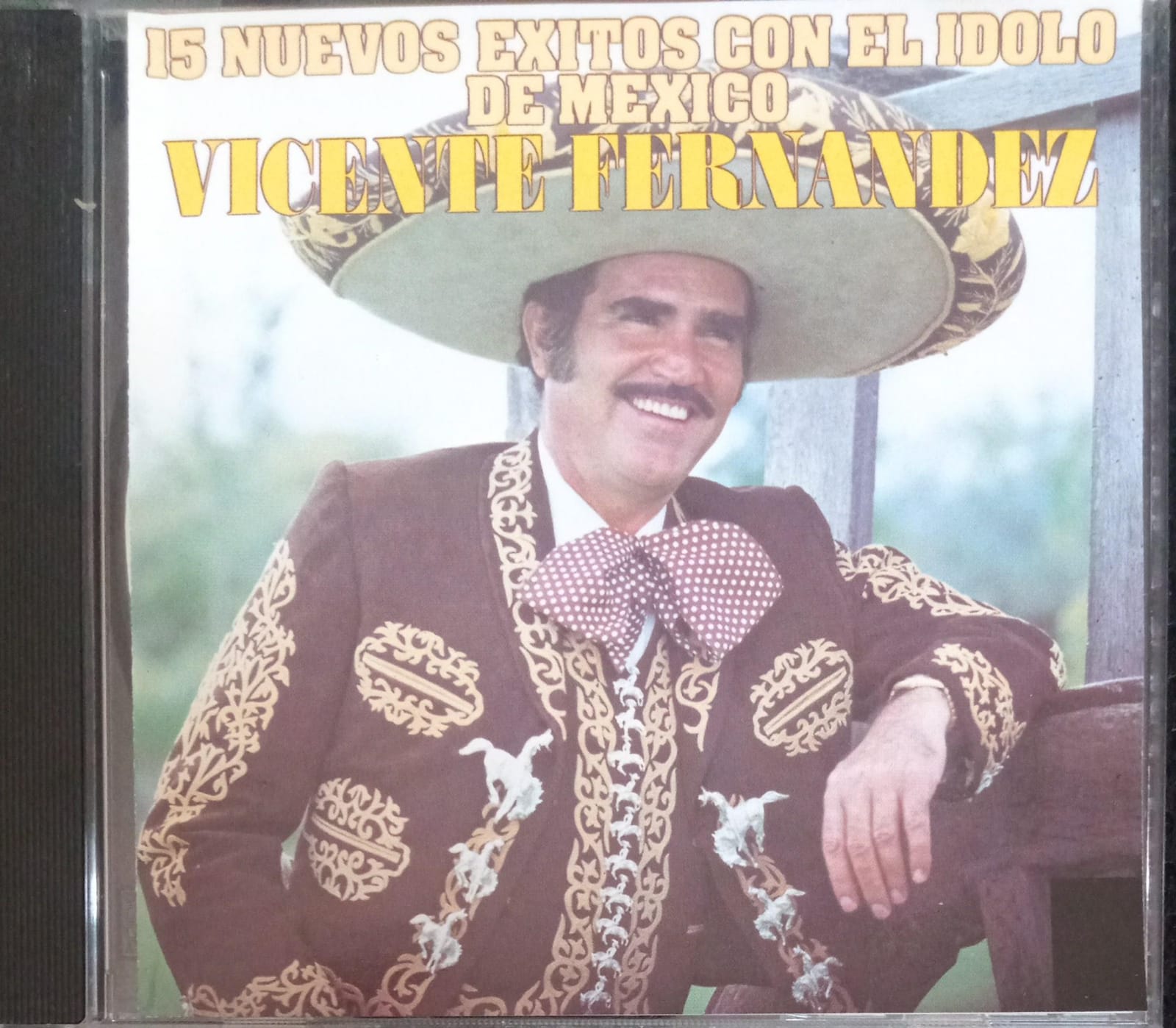 Vicente Fernández – 15 Nuevos Éxitos Con El Ídolo De México. CD. tienda de discos en méxico formato muerto