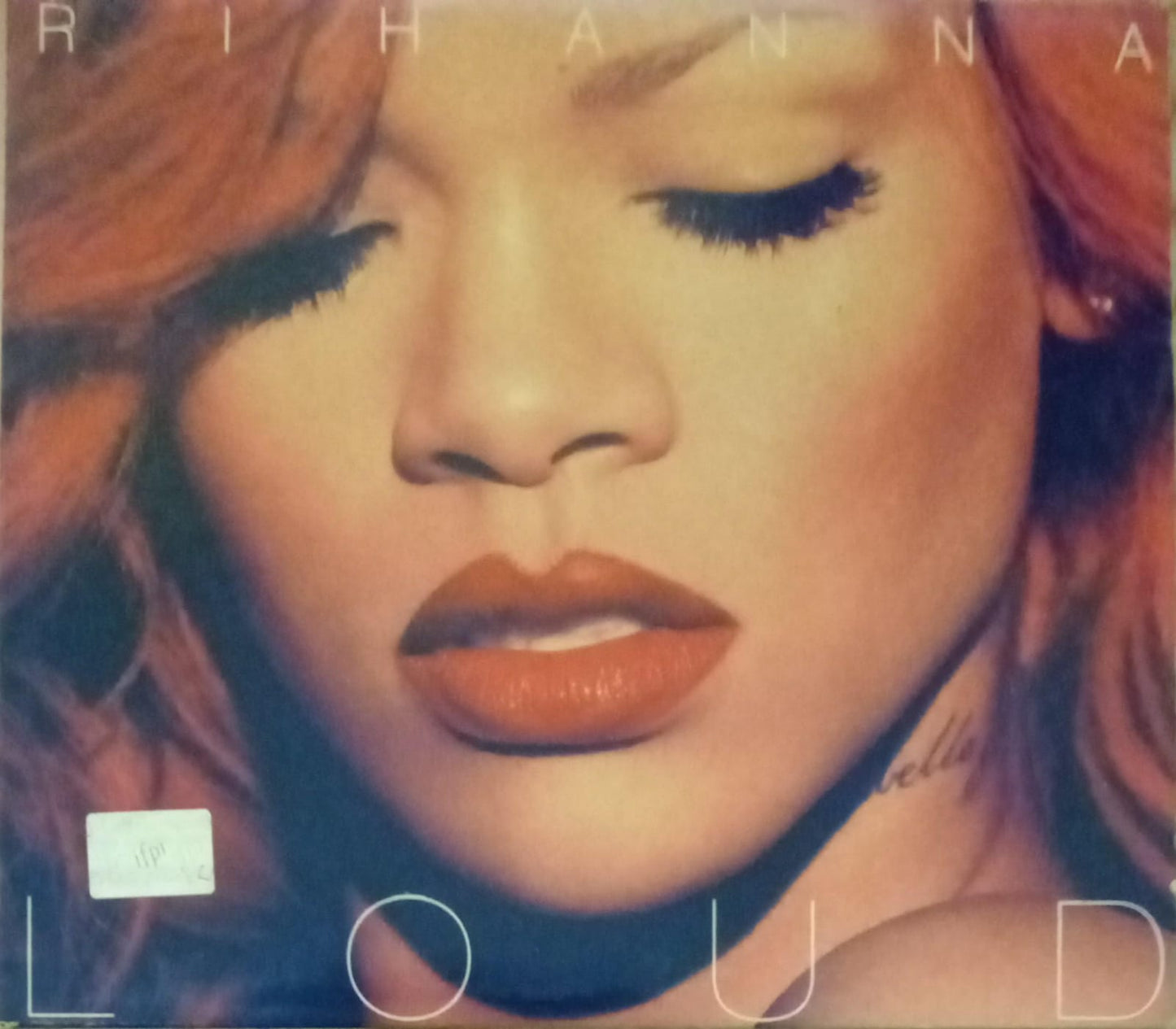 Rihanna – Loud. CD doble en buen estado.