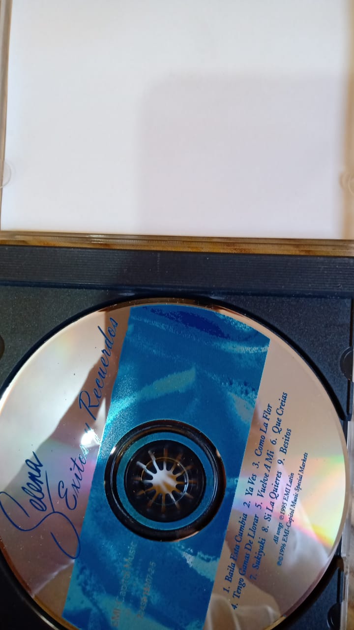 Selena – Exitos Y Recuerdos. Cd.