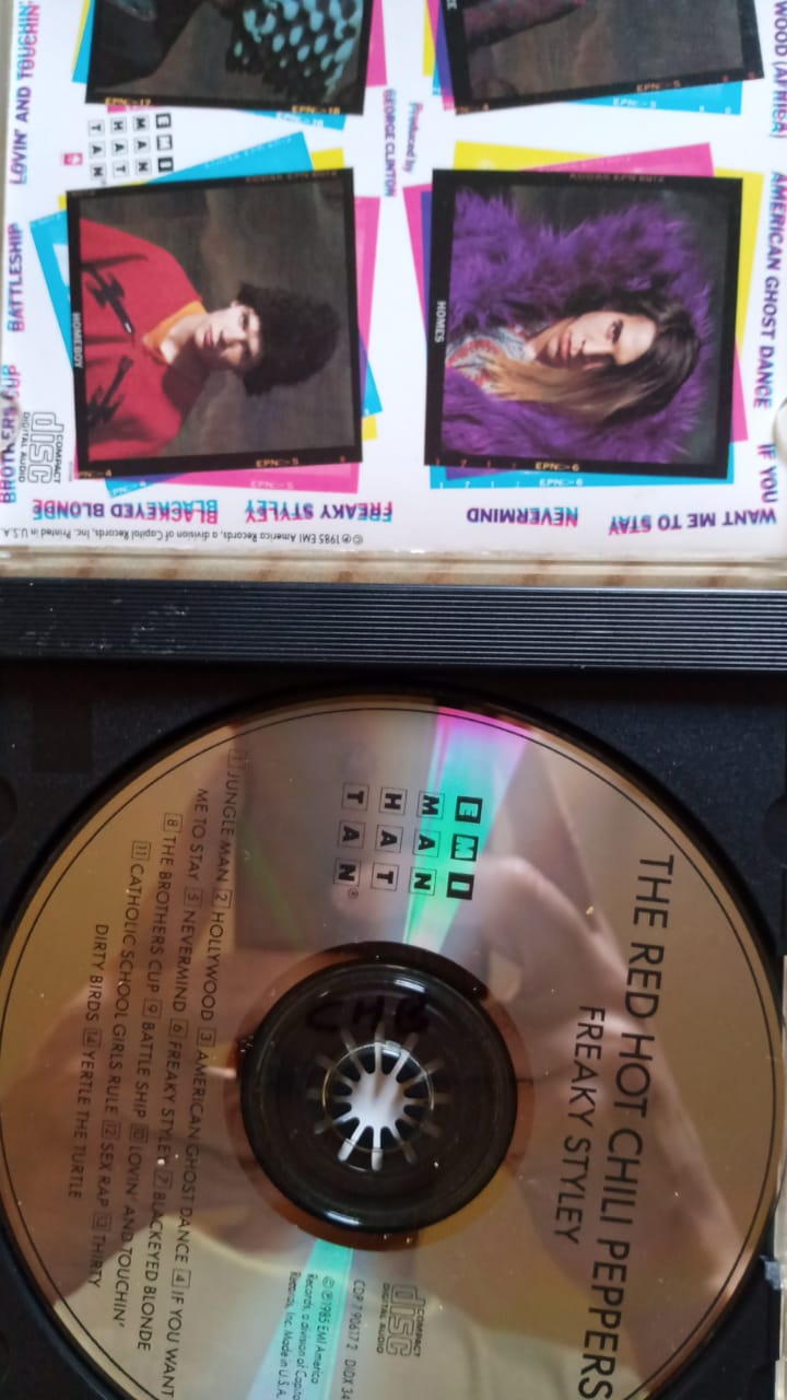 Red Hot Chili Peppers – Freaky Styley (CD Importado).