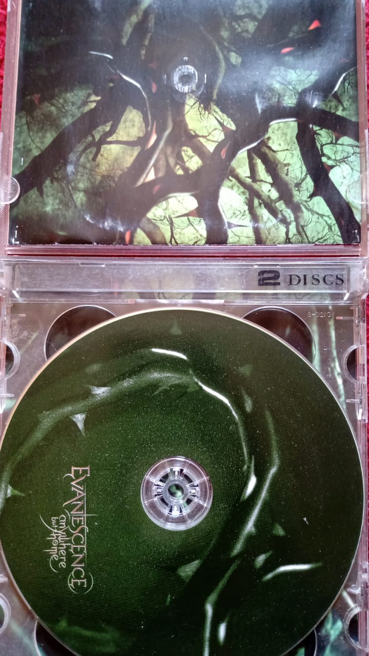 Evanescence – Anywhere but Home. Cd doble.