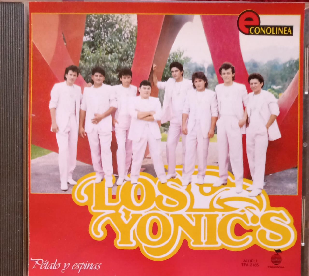 Los Yonics – Petalo Y Espinas. Cd.