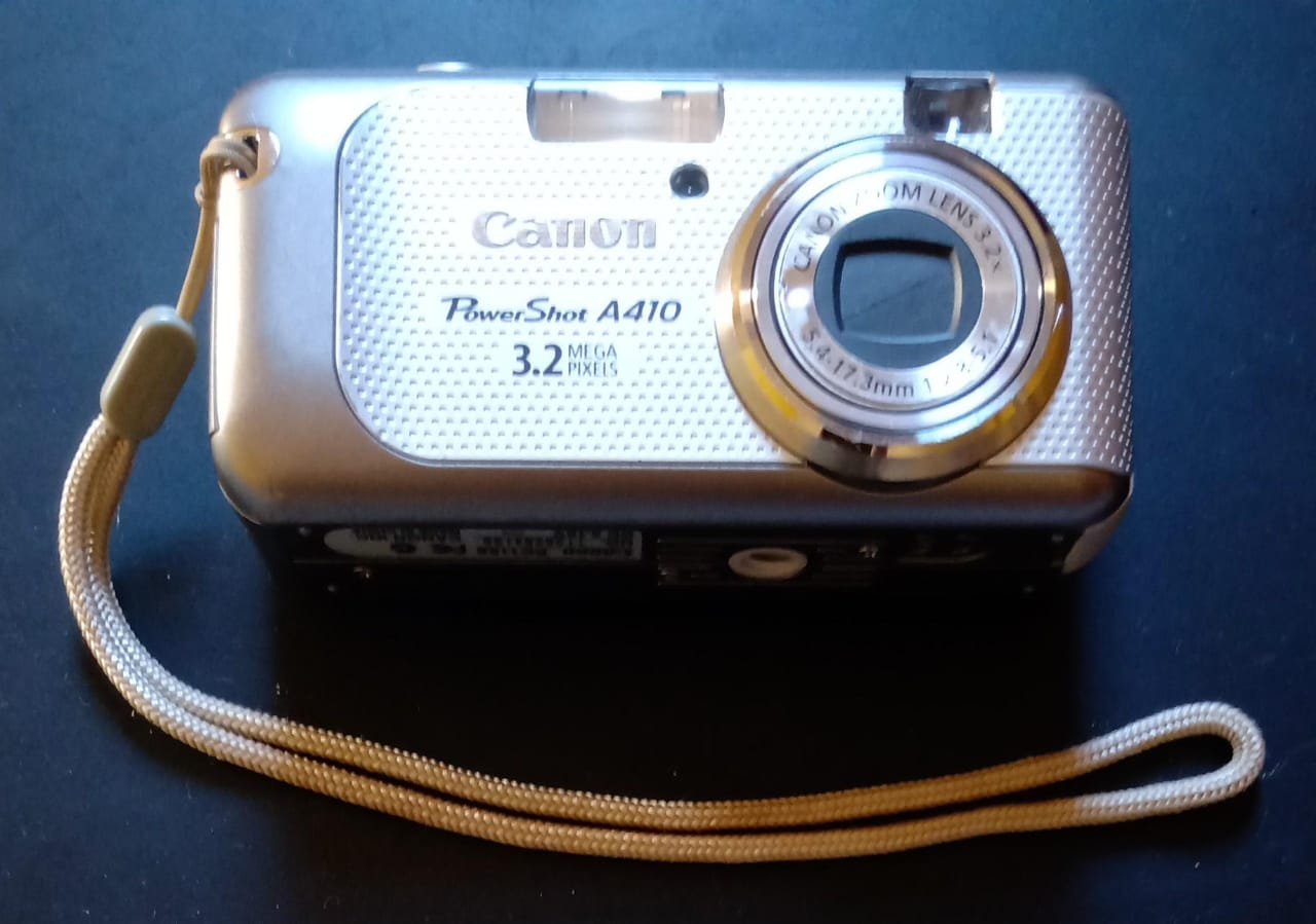 Cámara Digital Canon PowerShot A410 (3.2 MP) – Estilo Y2K / Vintage Digital Funcional.