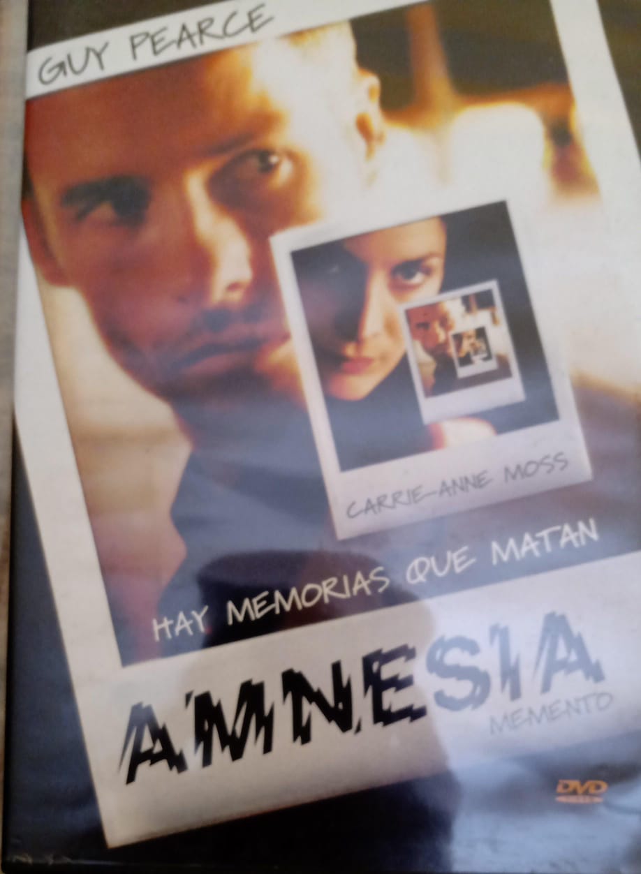 Amnesia. Título original: Memento. DVD.
