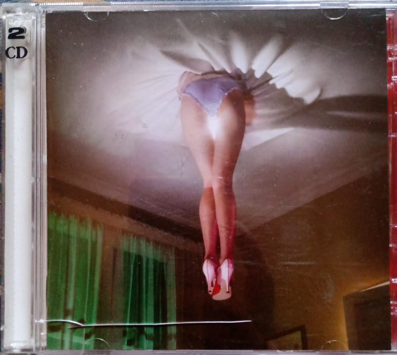 Two Door Cinema Club – Beacon (CD doble en excelente estado).