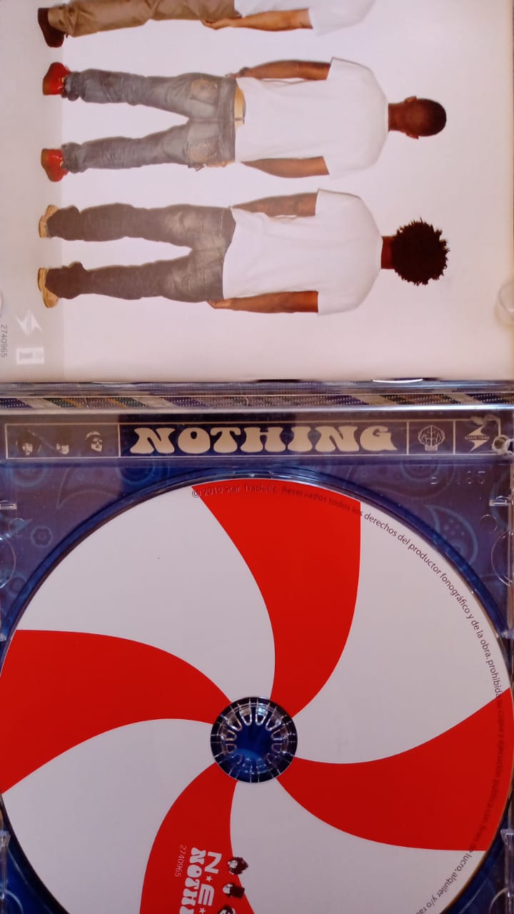 N.E.R.D. – Nothing (CD en buen estado).