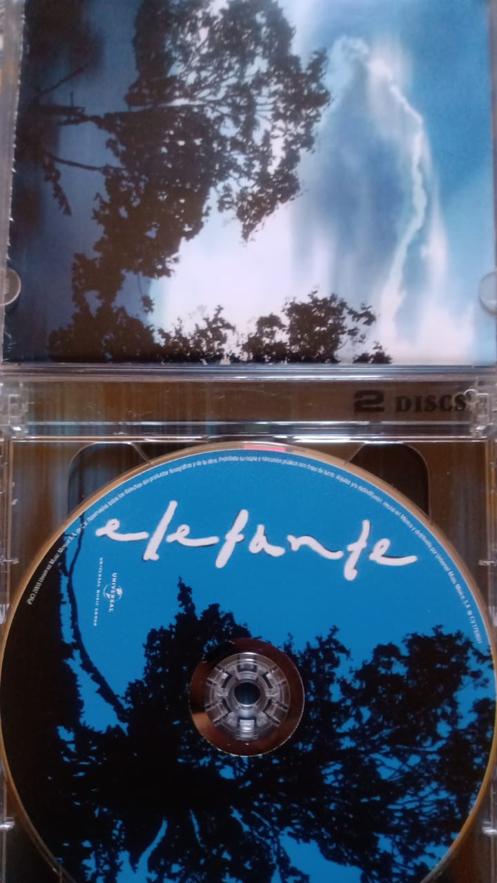 Elefante. Resplandor. Cd y DVD excelente estado.