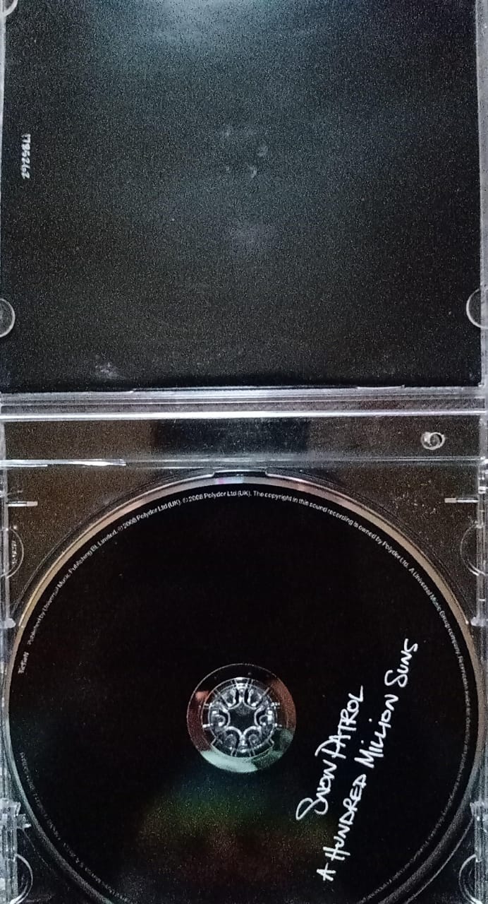 Snow Patrol – A Hundred Million Suns (CD en excelente estado).