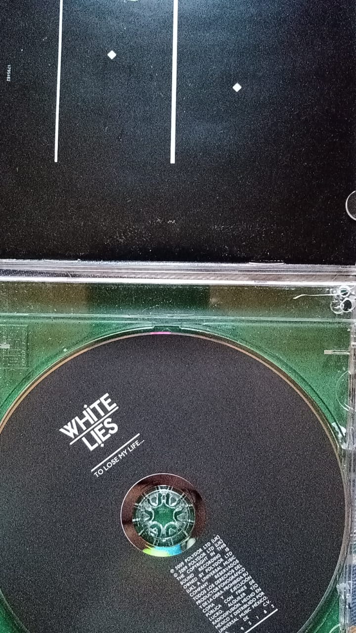 White Lies – To Lose My Life... (CD en excelente estado autografiado).