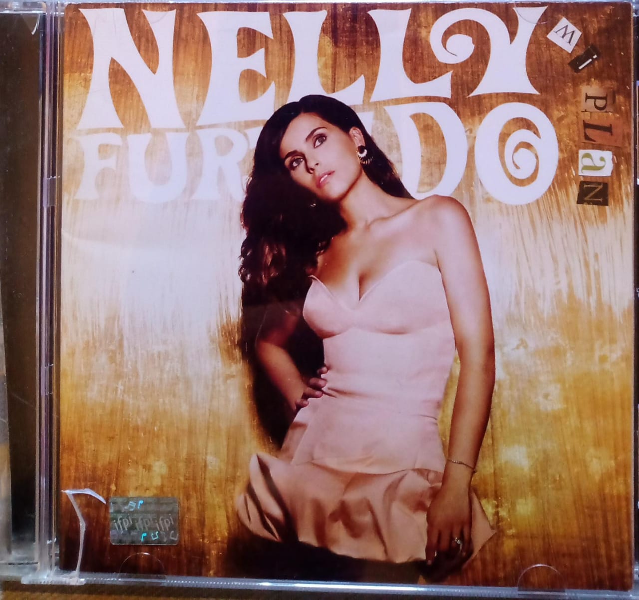 Nelly Furtado – Mi Plan (CD en excelente estado).
