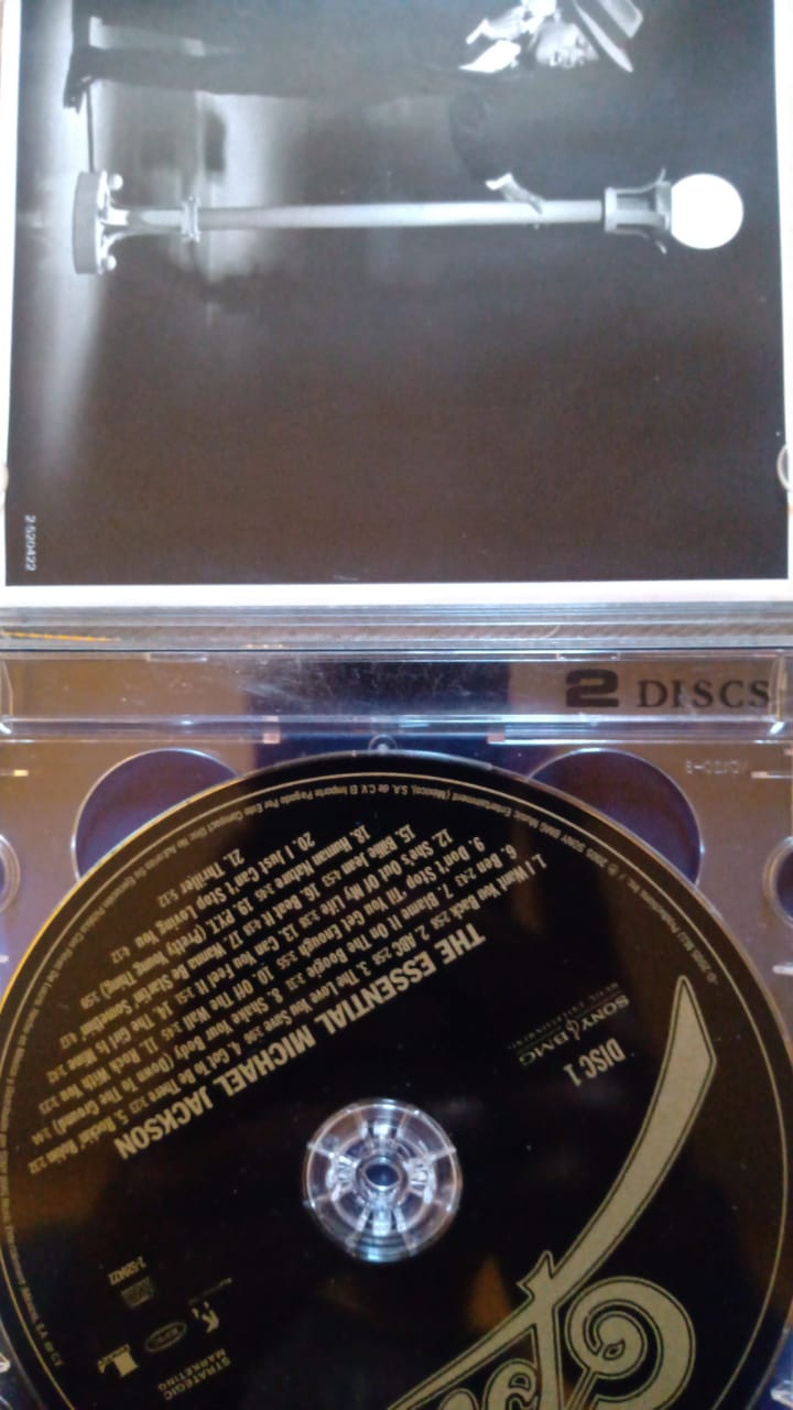Michael Jackson – The Essential Michael Jackson. Cd doble excelente estado.