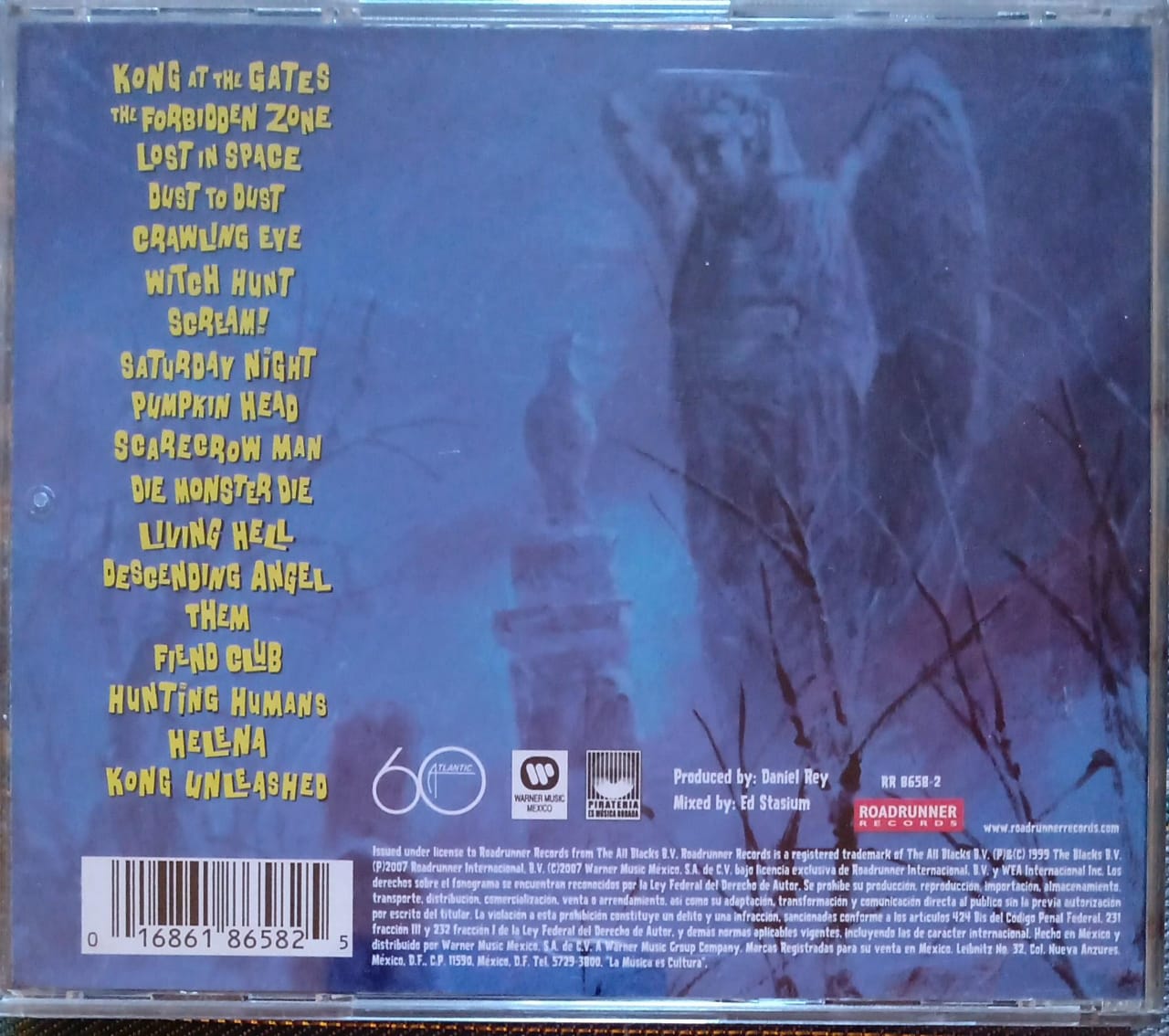 Misfits – Famous Monsters (CD en excelente estado).