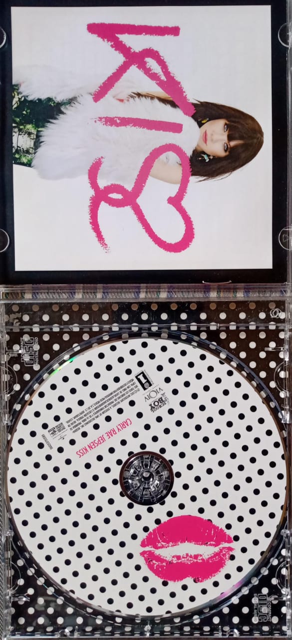 Carly Rae Jepsen – Kiss (CD en excelente estado).