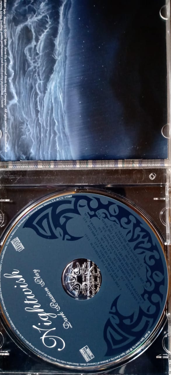 Nightwish – Dark Passion Play (CD en excelente estado).