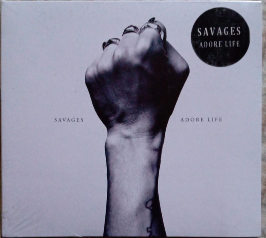 SAVAGES – ADORE LIFE. Cd nuevo.