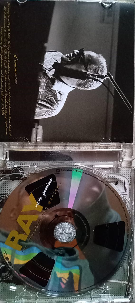 Ray Charles – Rare Genius: The Undiscovered Masters. CD excelente estado.