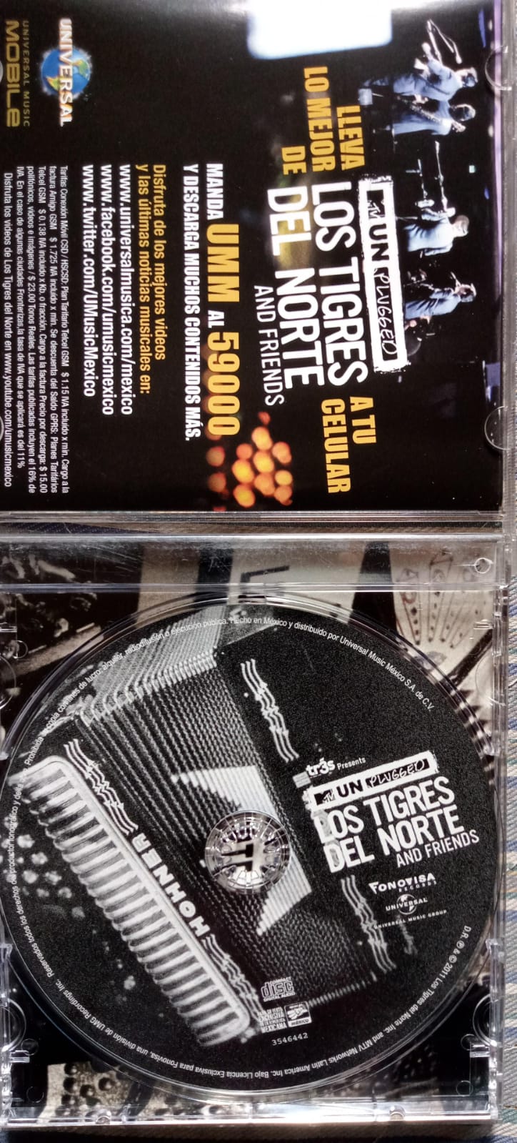 Los Tigres Del Norte – MTV Unplugged Los Tigres Del Norte & Friends. CD excelente estado.