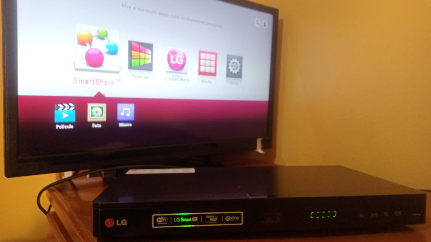 Reproductor Blu-ray 3D / DVD LG BP540 (Wi-Fi / Smart) — Usado / Con Detalles Estéticos s/control.