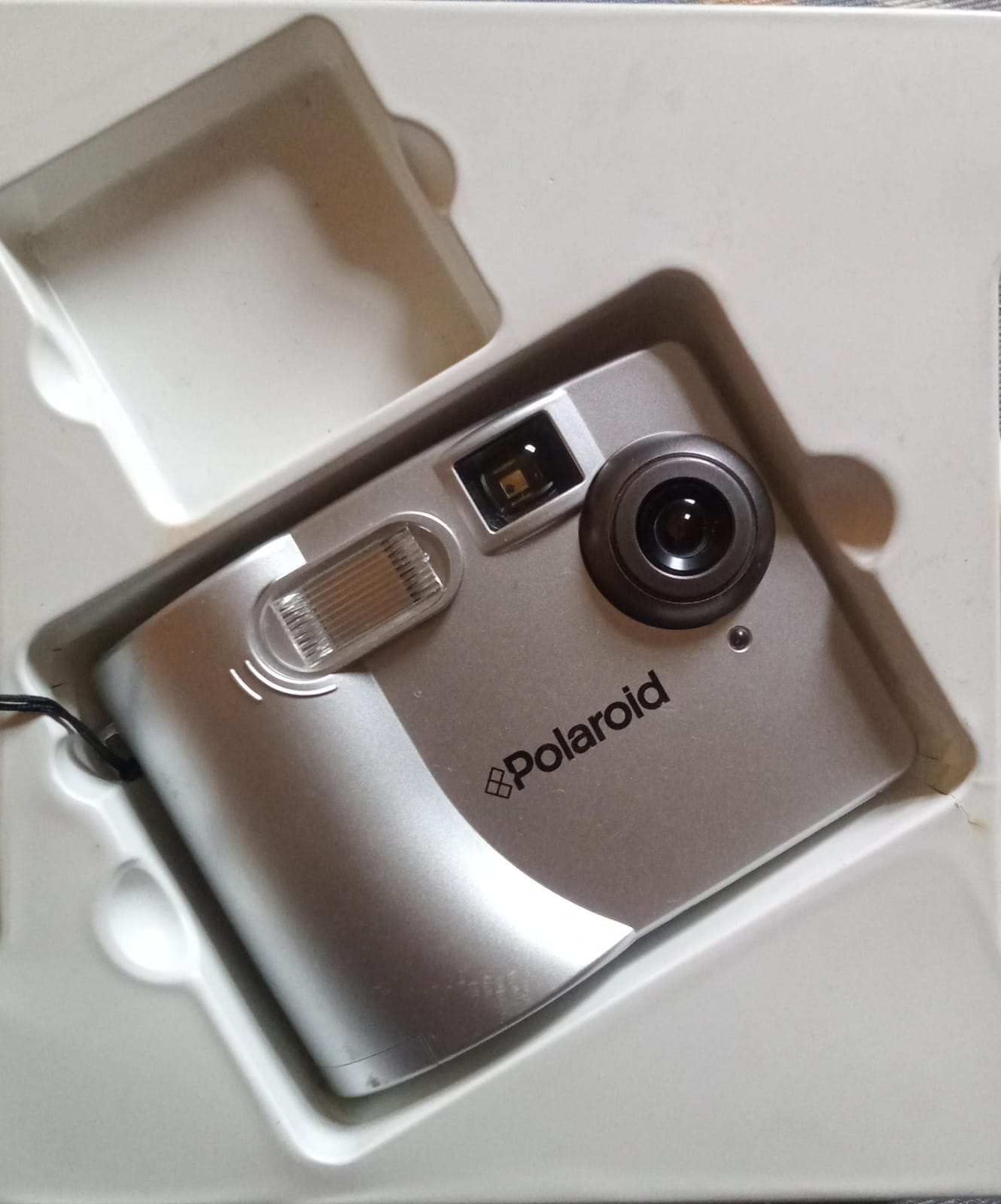 Cámara Digital Polaroid PhotoMax Fun! Flash 640 SE (Año 2000) – ¡Completa en Caja Original!